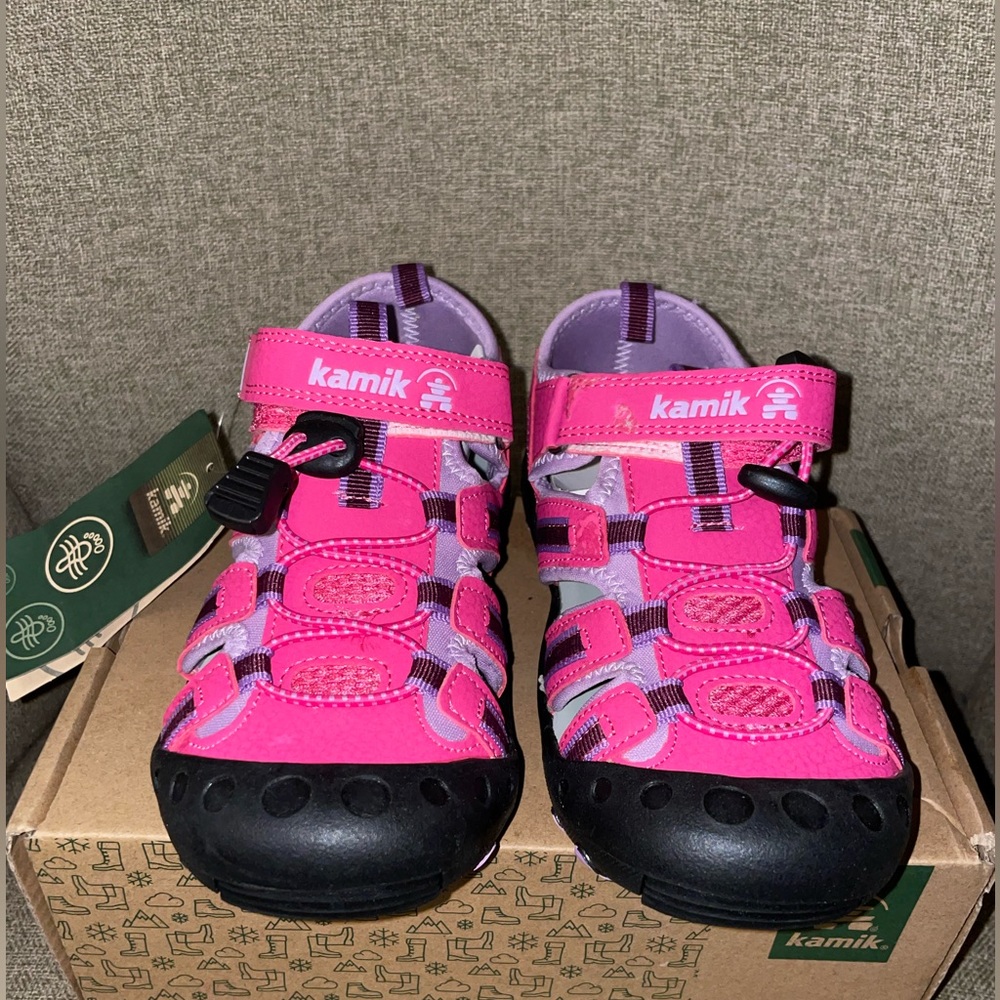 Kamik Children’s Size 2 Crab Sandals